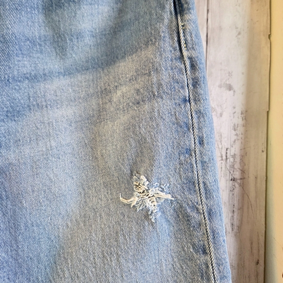 Levi's Sky Blue 501 Jeans - Picture 4 of 9